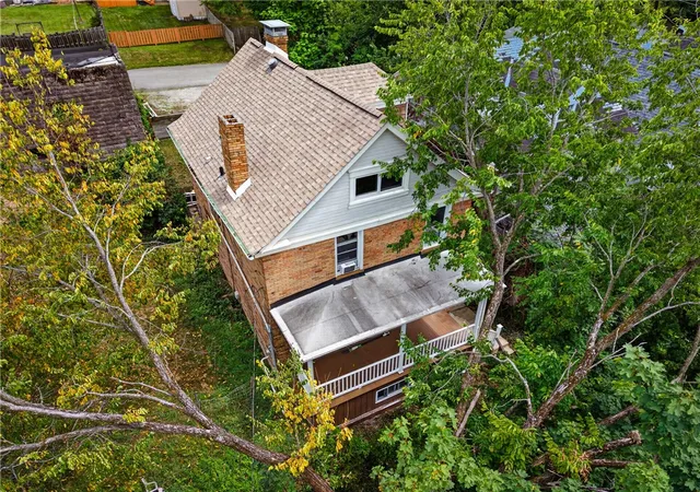 Photo 1 of Single family home for sale at 1927 Woodward Ave, Brookline, PA 15226 | MLS# 1767197 | Listing updated on 2026-08-30