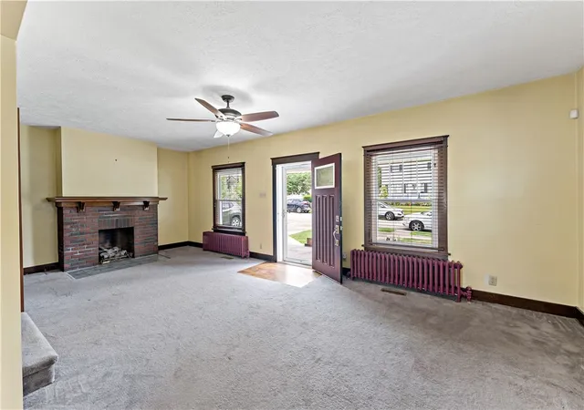 Photo 3 of Single family home for sale at 341 Elizabeth St, Uniontown, PA 15401 | MLS# 1767223 | Listing updated on 2026-08-17