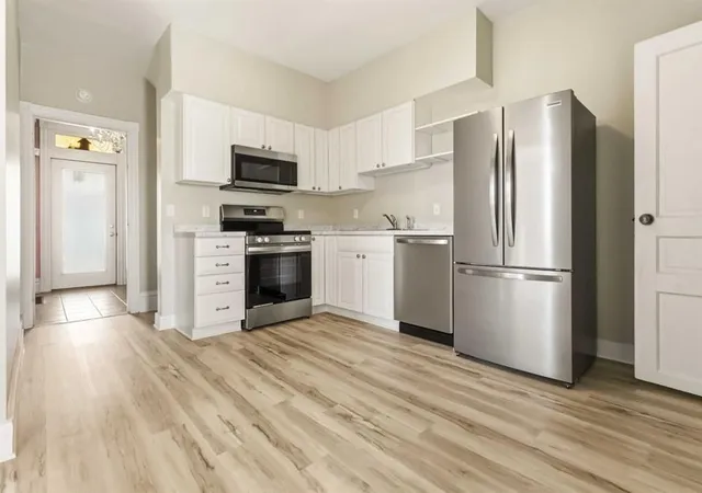 Photo 2 of Single family home for sale at 1607 Ligonier St, Latrobe, PA 15650 | MLS# 1767662 | Listing updated on 2026-08-28