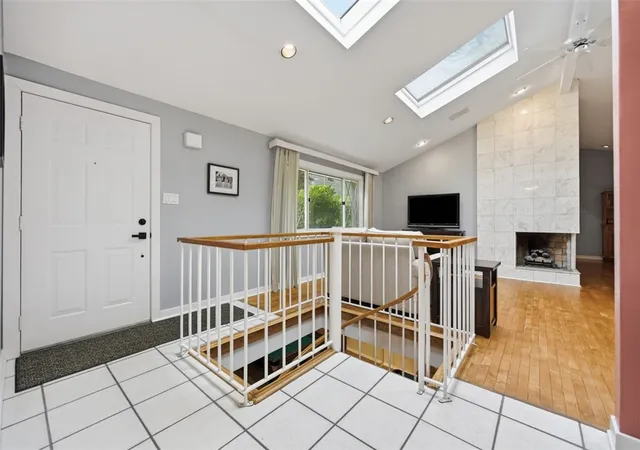 Photo 3 of Single family home for sale at 2156 Reis Run Rd, Franklin Park, PA 15237 | MLS# 1767096 | Listing updated on 2026-08-11