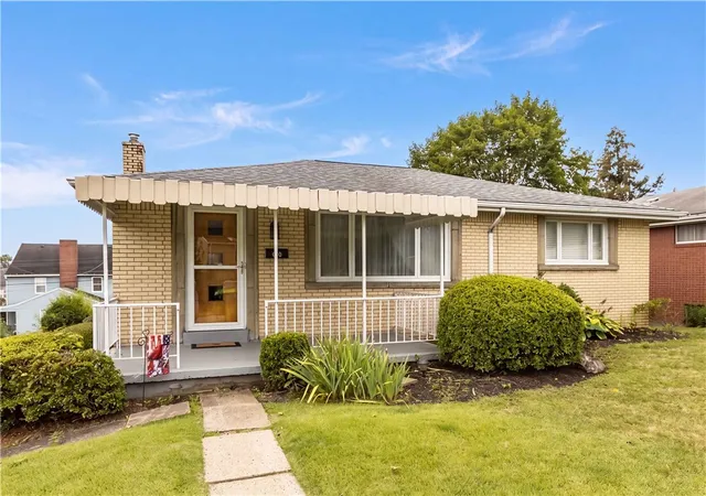 Photo 2 of Sale Pending at 620 Lafayette Dr, Clairton, PA 15025 | MLS# 1767473 | Listing updated on 2026-08-18