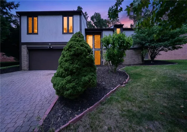 Photo 1 of Single family home for sale at 152 Cassia Dr, Jefferson Hills, PA 15025 | MLS# 1767779 | Listing updated on 2026-08-18