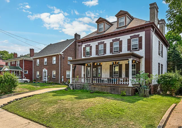 Photo 2 of Single family home for sale at 202 Summit Ave, Bellevue, PA 15202 | MLS# 1767811 | Listing updated on 2026-08-23