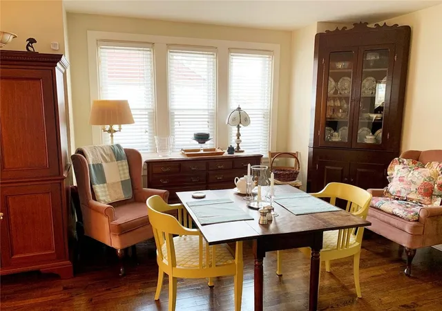 Listing Photo 4 - Condo for sale in building located at 1367 Cordova Rd, Pittsburgh, PA 15206