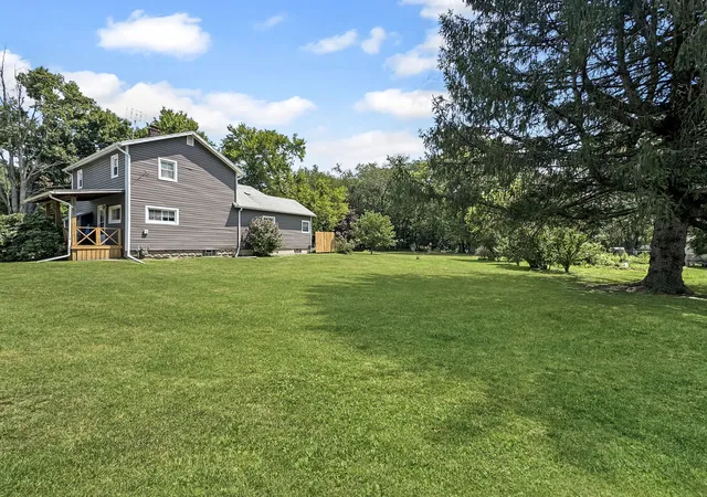 Photo 3 of Single family home for sale at 2876 Saranac Dr, South Pymatuning Twp, PA 16150 | MLS# 1767840 | Listing updated on 2026-08-29