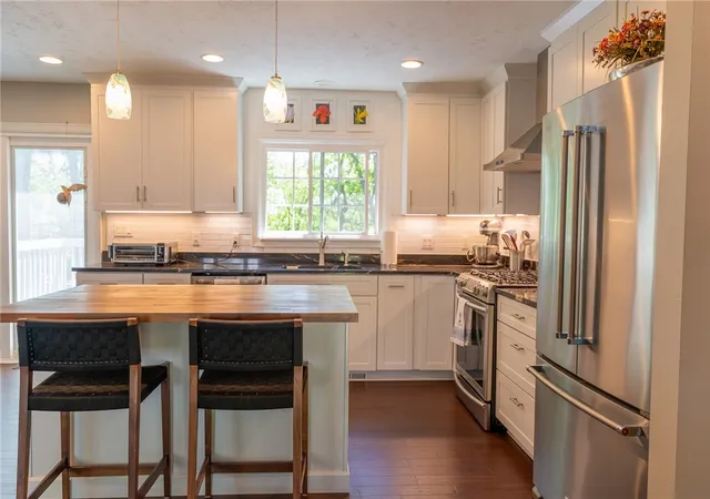 Photo 4 of Single family home for sale at 5190 Windy Hl, Hampton, PA 15044 | MLS# 1767823 | Listing updated on 2026-08-23