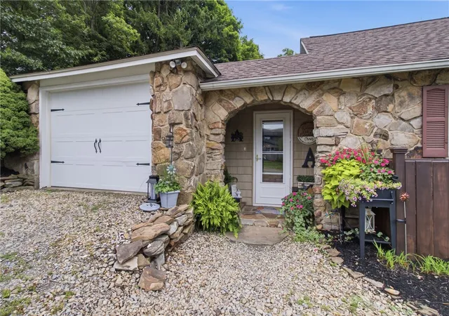 Photo 2 of Sale Pending at 539 Clawson St, Punxsutawney Area School District, PA 15767 | MLS# 1767859 | Listing updated on 2026-08-20
