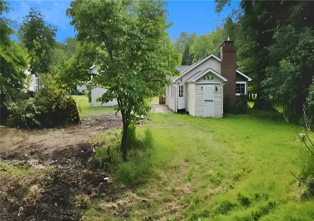 Photo 3 of Sale Pending at 3331 Evergreen Rd, Pulaski Twp, PA 16143 | MLS# 1767875 | Listing updated on 2026-10-01