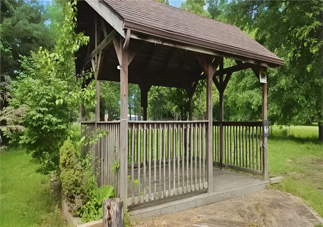 Photo 3 of Sale Pending at 3331 Evergreen Rd, Pulaski Twp, PA 16143 | MLS# 1767875 | Listing updated on 2026-10-01