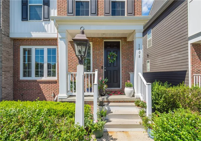 Photo 2 of Townhouse for sale at 1408 Hastings Crescent, South Fayette, PA 15017 | MLS# 1767884 | Listing updated on 2026-08-30
