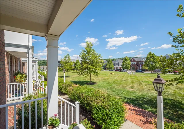 Photo 3 of Townhouse for sale at 1408 Hastings Crescent, South Fayette, PA 15017 | MLS# 1767884 | Listing updated on 2026-08-30