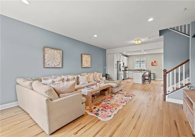 Photo 5 of Townhouse for sale at 1408 Hastings Crescent, South Fayette, PA 15017 | MLS# 1767884 | Listing updated on 2026-08-30