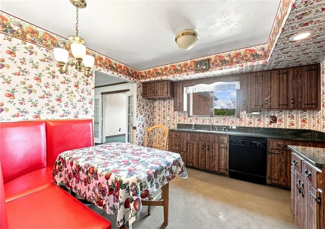Photo 3 of Single family home for sale at 380 Helen Ave, Monessen, PA 15062 | MLS# 1767915 | Listing updated on 2026-09-16