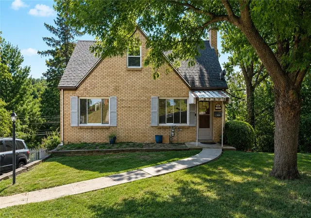 Photo 1 of Single family home for sale at 1046 Hastie Rd, Castle Shannon, PA 15234 | MLS# 1767737 | Listing updated on 2026-08-25