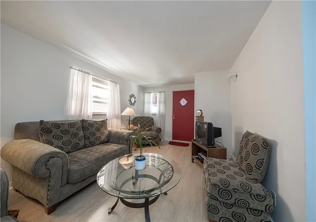 Photo 3 of Single family home for sale at 3275 Waltham Ave, Dormont, PA 15216 | MLS# 1767832 | Listing updated on 2026-08-16