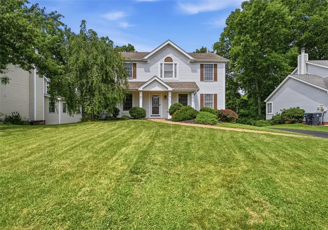 Photo 2 of Single family home for sale at 324 Haldeman Dr, Cranberry Twp, PA 16066 | MLS# 1767984 | Listing updated on 2026-08-08