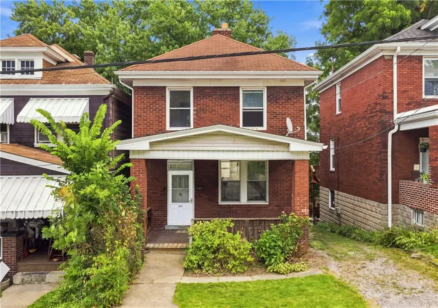 Photo 1 of Sale Pending at 2337 Los Angeles Ave, Beechview, PA 15216 | MLS# 1767955 | Listing updated on 2026-08-10