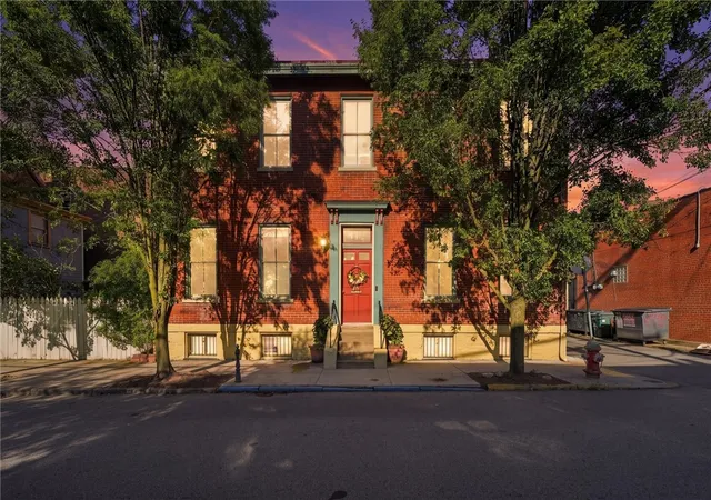 Photo 1 of Single family home for sale at 912 Galveston Ave, Allegheny West, PA 15233 | MLS# 1767990 | Listing updated on 2026-08-23