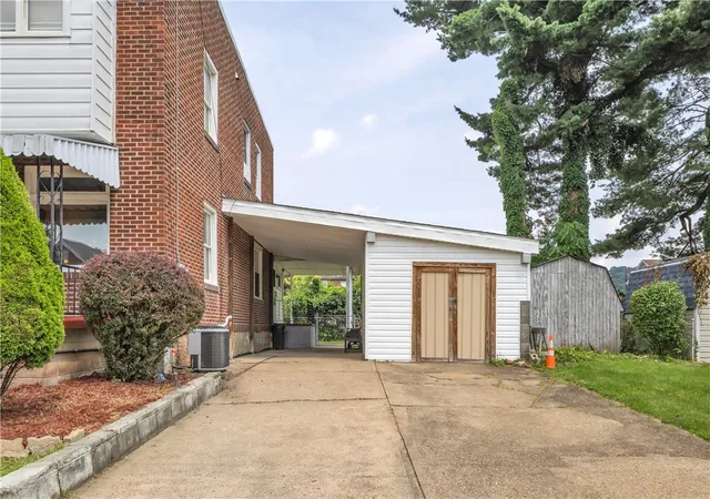 Listing Photo 4 - Condo for sale in building located at 62-64 Wynne Ave, Ingram, PA 15205