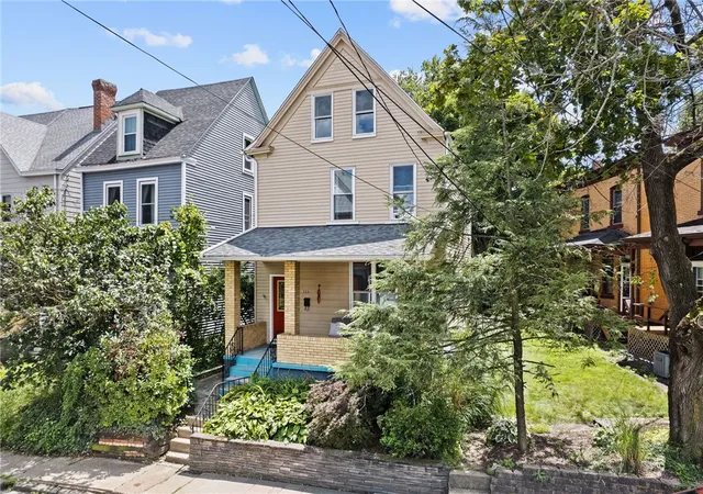 Photo 3 of Single family home for sale at 200 Union St, Regent Square, PA 15221 | MLS# 1768077 | Listing updated on 2026-08-19