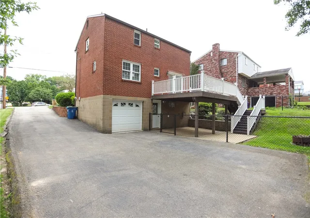 Photo 3 of Single family home for sale at 263 Great Smokey Dr, Plum Boro, PA 15239 | MLS# 1767844 | Listing updated on 2026-08-23