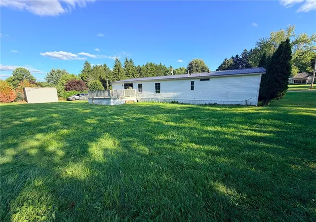 Photo 2 of Manufactured home for sale at 512 Sawmill Run Rd, Twp Of But Nw, PA 16001 | MLS# 1768103 | Listing updated on 2026-08-09