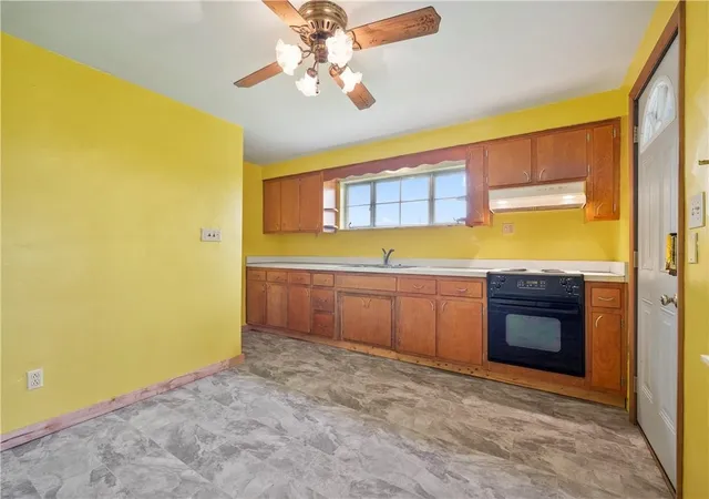 Photo 3 of Single family home for sale at 3601 Brandis Ave, South Park, PA 15129 | MLS# 1768126 | Listing updated on 2026-08-21