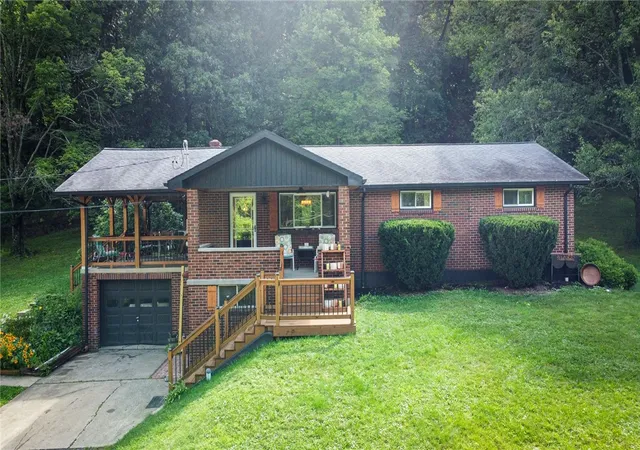 Photo 2 of Sale Pending at 119 Eberhart Ln, Donegal, PA 16025 | MLS# 1768015 | Listing updated on 2026-08-12