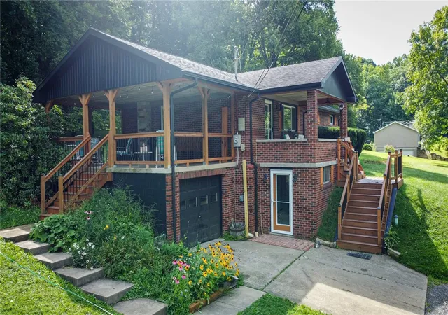 Photo 3 of Sale Pending at 119 Eberhart Ln, Donegal, PA 16025 | MLS# 1768015 | Listing updated on 2026-08-12