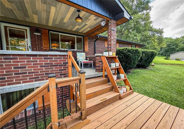 Photo 4 of Sale Pending at 119 Eberhart Ln, Donegal, PA 16025 | MLS# 1768015 | Listing updated on 2026-08-12