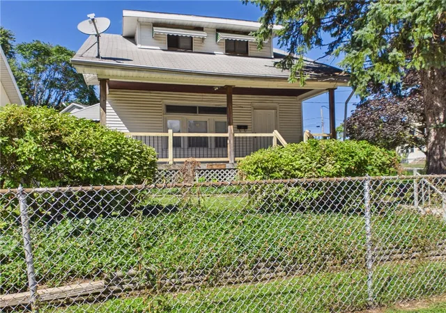 Photo 2 of Sale Pending at 204 Goodrich St, Erie City, PA 16508 | MLS# 1768150 | Listing updated on 2026-09-27