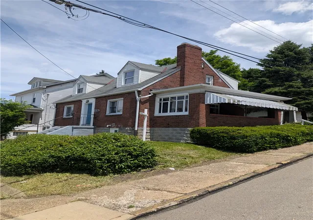 Photo 2 of Single family home for sale at 1421 Meadow St, Mc Keesport, PA 15132 | MLS# 1768224 | Listing updated on 2026-08-17