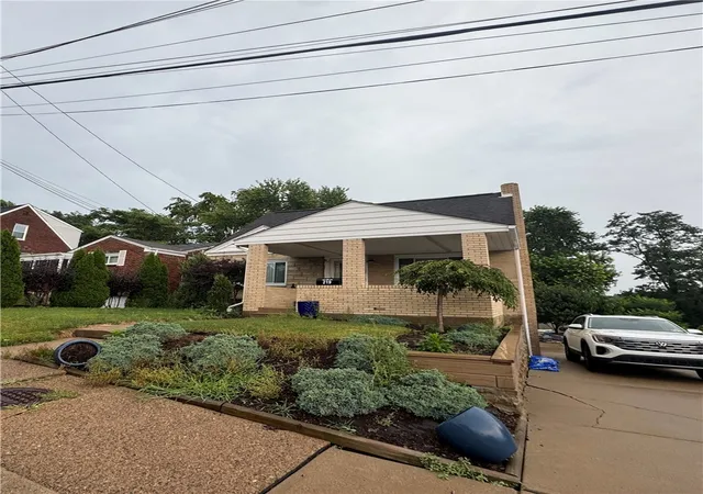 Photo 2 of Sale Pending at 219 Magnolia St, Whitaker, PA 15120 | MLS# 1767736 | Listing updated on 2026-08-12
