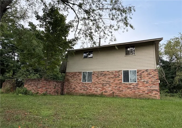 Photo 1 of Sale Pending at 521 Parker Rd, Buffalo Twp, PA 16055 | MLS# 1768243 | Listing updated on 2026-08-20