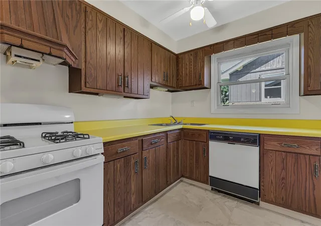 Photo 4 of Sale Pending at 217 Greenwood Dr, Rochester Twp, PA 15066 | MLS# 1768162 | Listing updated on 2026-08-27