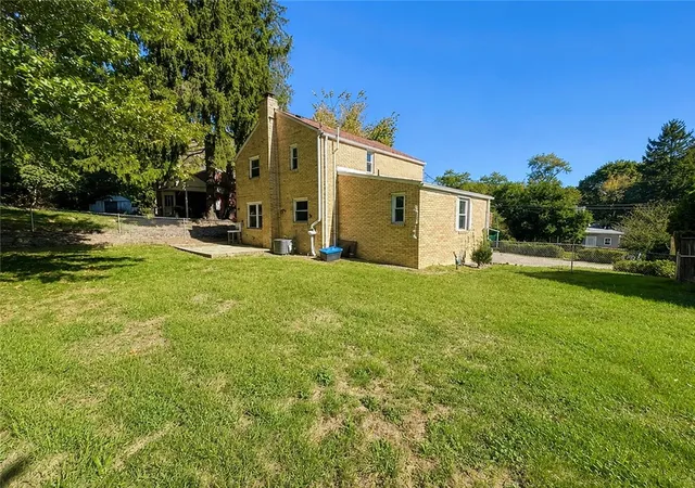 Photo 17 of Single family home for sale at 418 Pennwood Dr, Penn Hills, PA 15235 | MLS# 1768219 | Listing updated on 2026-08-30