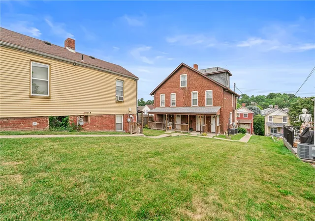 Listing Photo 5 - Condo for sale in building located at 469 Grant Ave, Heidelberg, PA 15106