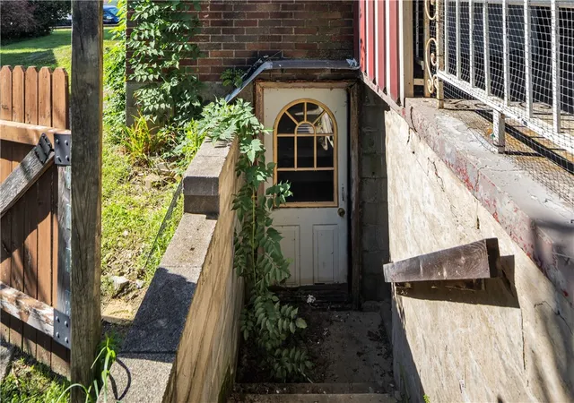 Photo 3 of Single family home for sale at 508 Earl Ave, New Kensington, PA 15068 | MLS# 1767999 | Listing updated on 2026-09-21