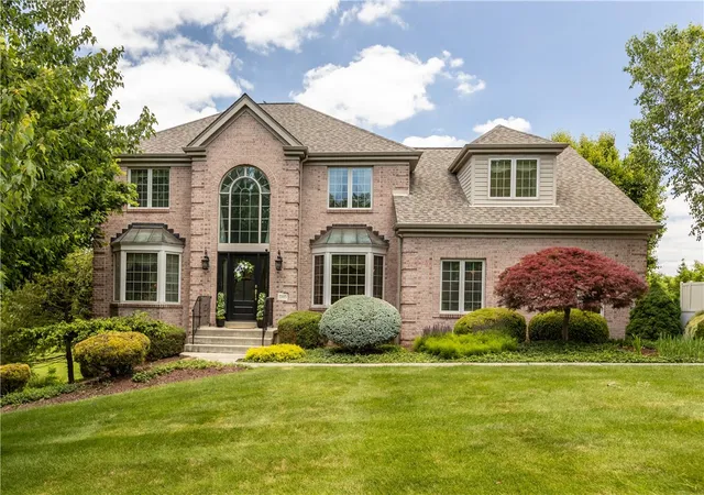 Photo 1 of Single family home for sale at 5505 Steeplechase Ct, Bethel Park, PA 15102 | MLS# 1768220 | Listing updated on 2026-08-28
