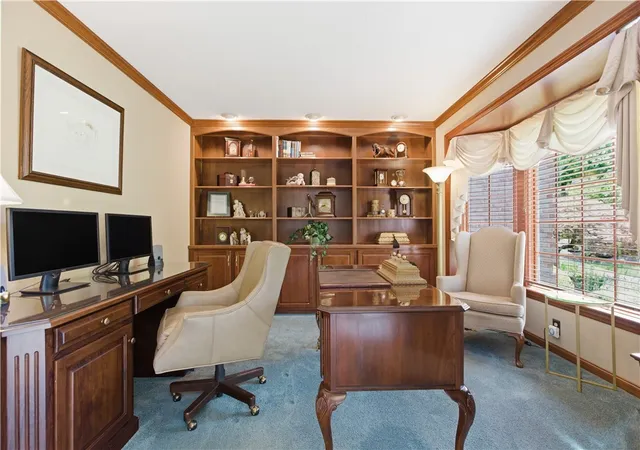 Photo 4 of Single family home for sale at 5505 Steeplechase Ct, Bethel Park, PA 15102 | MLS# 1768220 | Listing updated on 2026-08-28