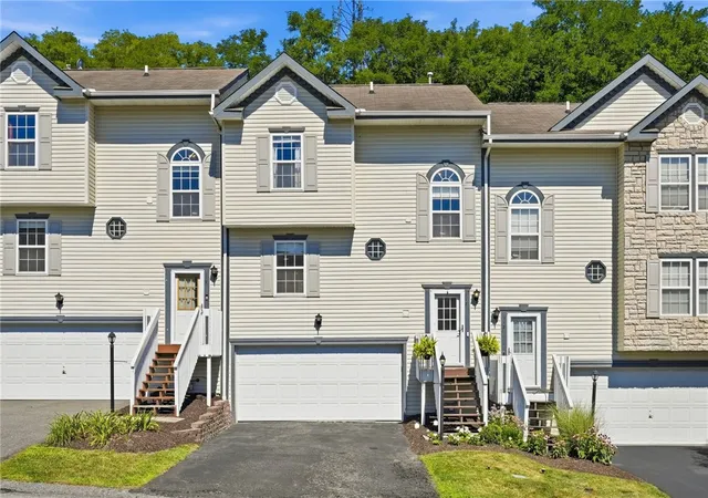 Photo 2 of Sale Pending at 115 Cathedral Ct, Carnegie, PA 15106 | MLS# 1768187 | Listing updated on 2026-08-24