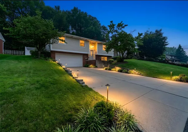 Photo 2 of Single family home for sale at 45 Florence Dr, Scott Twp, PA 15220 | MLS# 1768325 | Listing updated on 2026-08-19