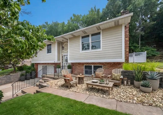 Photo 3 of Single family home for sale at 45 Florence Dr, Scott Twp, PA 15220 | MLS# 1768325 | Listing updated on 2026-08-19