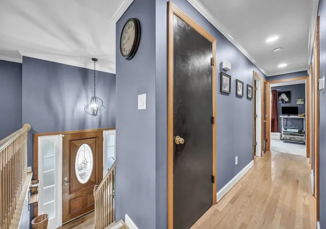Photo 4 of Single family home for sale at 45 Florence Dr, Scott Twp, PA 15220 | MLS# 1768325 | Listing updated on 2026-08-19