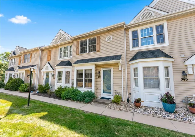 Photo 3 of Townhouse for sale at 378 Jubilee Dr, Cecil, PA 15017 | MLS# 1767796 | Listing updated on 2026-08-20