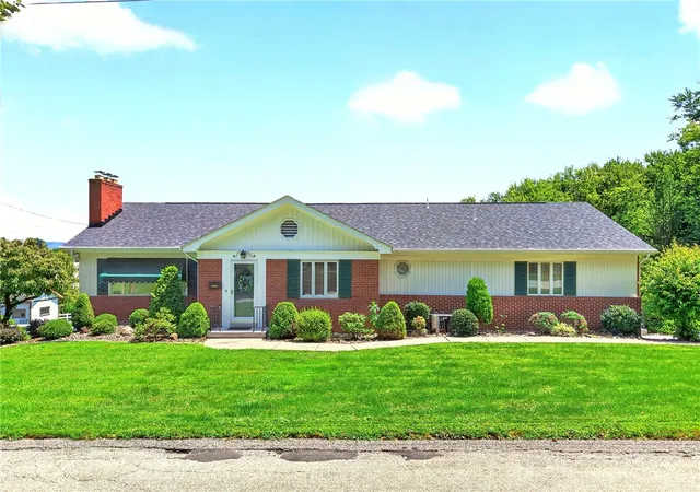 Photo 1 of Single family home for sale at 166 Braddock Rd Ave, Mt Pleasant Boro, PA 15666 | MLS# 1767905 | Listing updated on 2026-08-30