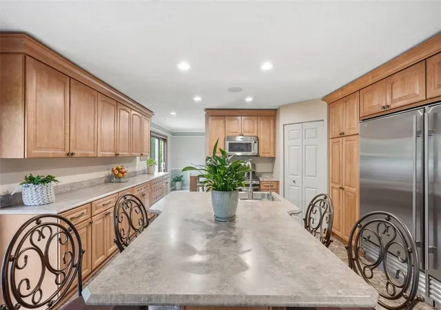 Photo 3 of Single family home for sale at 32 Westchester Ct, Robinson Twp, PA 15136 | MLS# 1768115 | Listing updated on 2026-09-29