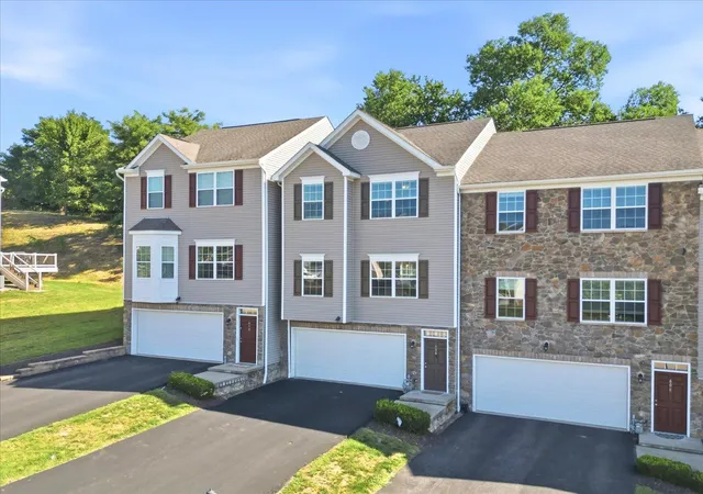 Photo 2 of Sale Pending at 608 Freedom Dr, Collier Twp, PA 15106 | MLS# 1768395 | Listing updated on 2026-08-18