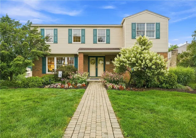 Photo 1 of Single family home for sale at 35 Weller Dr, Penn Twp, PA 15642 | MLS# 1768412 | Listing updated on 2026-08-23