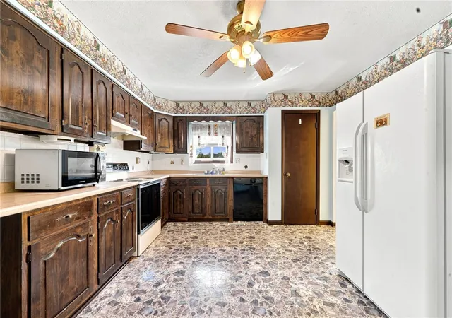 Photo 4 of Sale Pending at 222 Dewitt Ave, Dunbar, PA 15425 | MLS# 1768222 | Listing updated on 2026-08-19